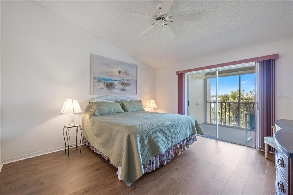841 Waterside Drive - Photo 35