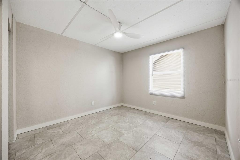 419 Grapefruit Avenue - Photo 8