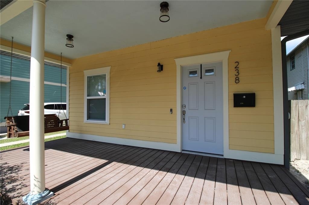 238 Ne 9th Street - Photo 1