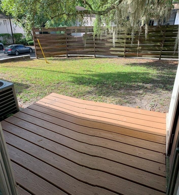 1213 Nw 39th Avenue - Photo 8