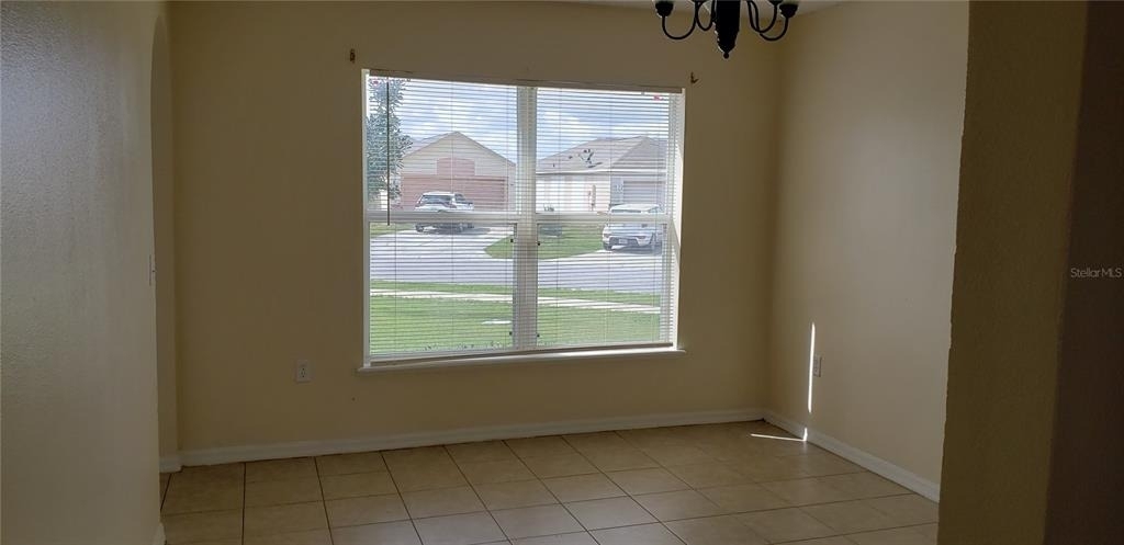 274 Curtis Avenue - Photo 2