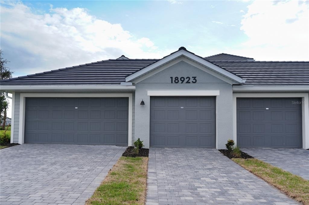 18923 Scallop Loop - Photo 8