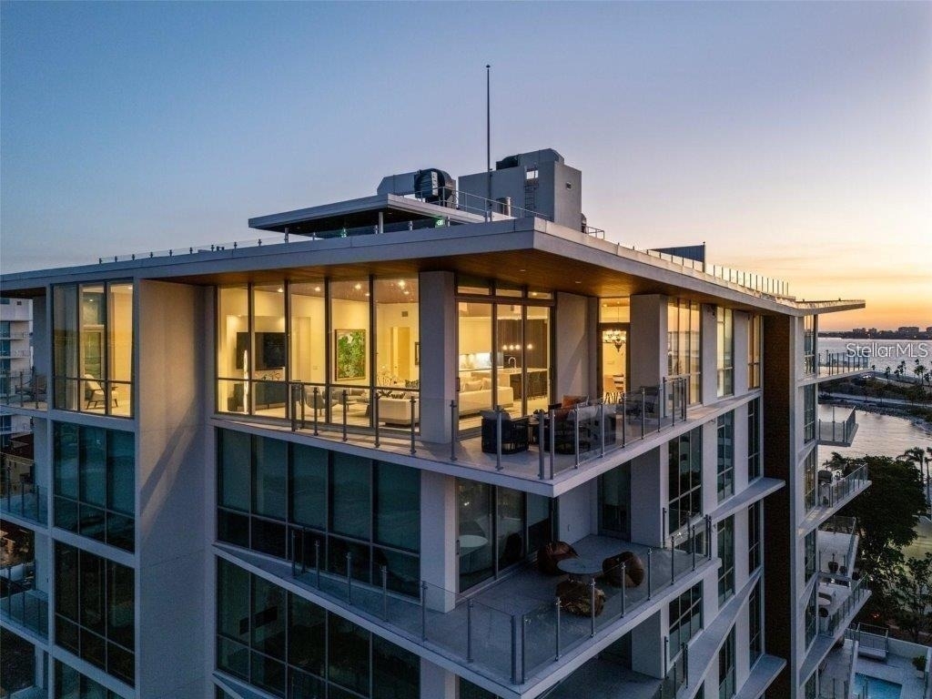 111 Golden Gate Point - Photo 17