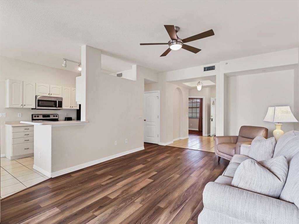 150 L Pavia Boulevard - Photo 6
