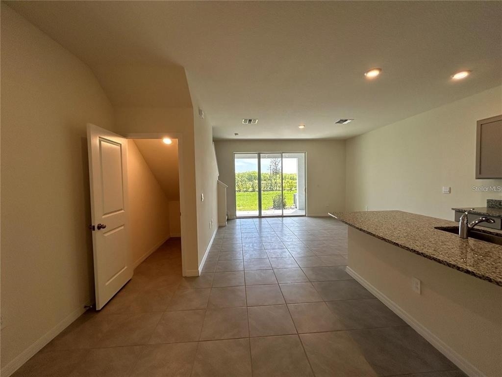 17550 Crescent Moon Loop - Photo 6