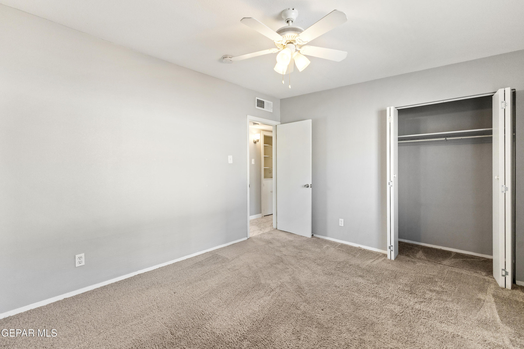 1015 N Clark Drive - Photo 8