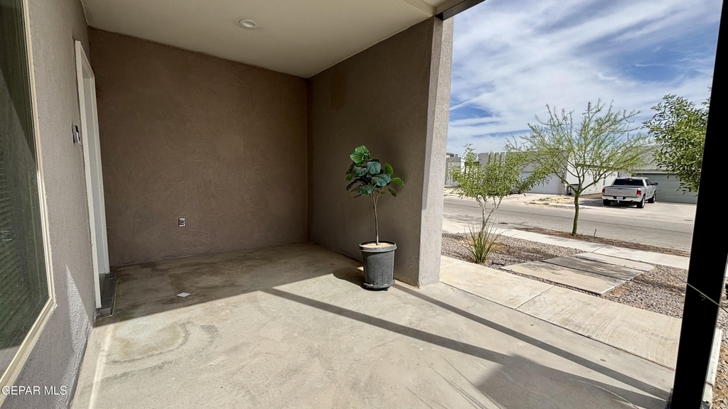 14928 John Mcneely Avenue - Photo 3
