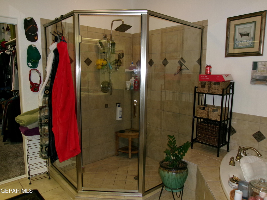 5833 Angel Street - Photo 16