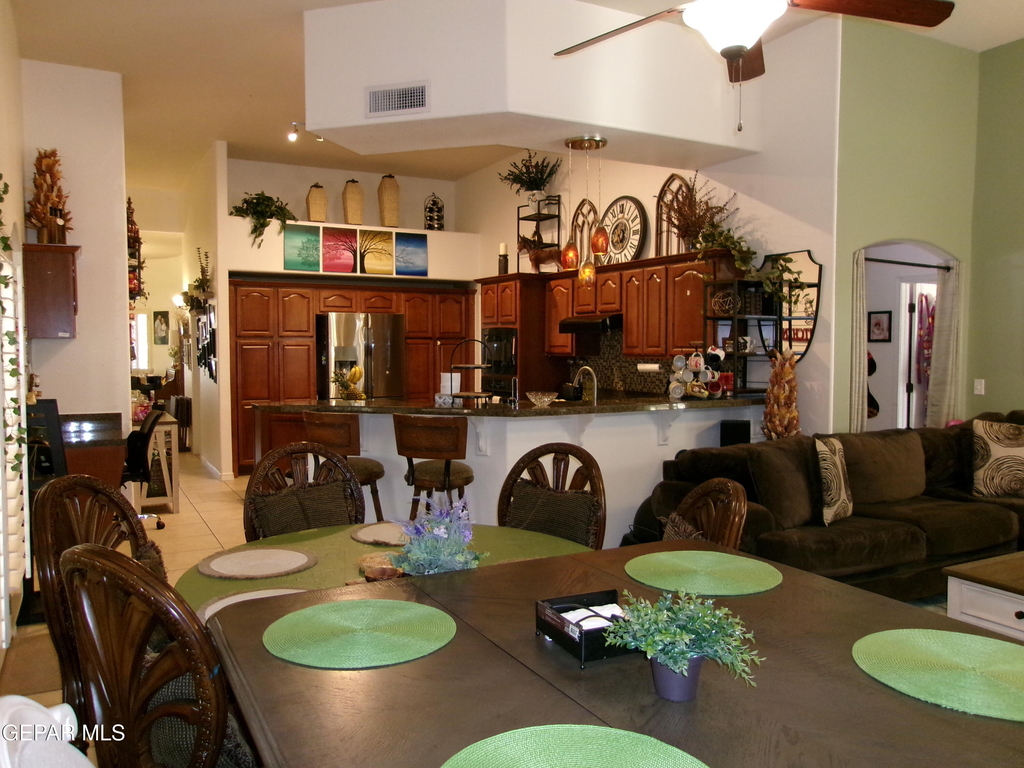 5833 Angel Street - Photo 9