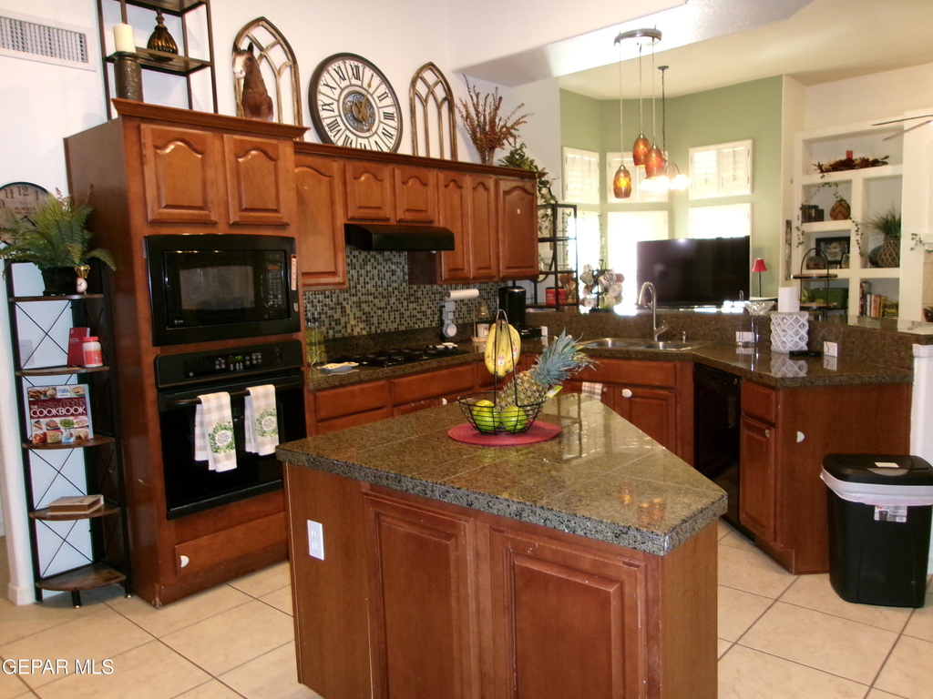 5833 Angel Street - Photo 8