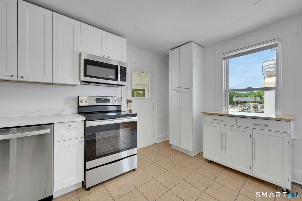 125 Tunxis Hill Road - Photo 2