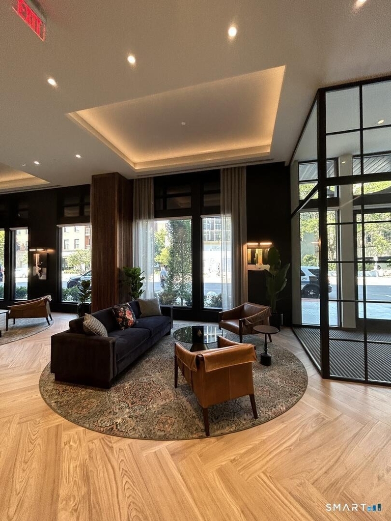 711 Summer Street - Photo 14