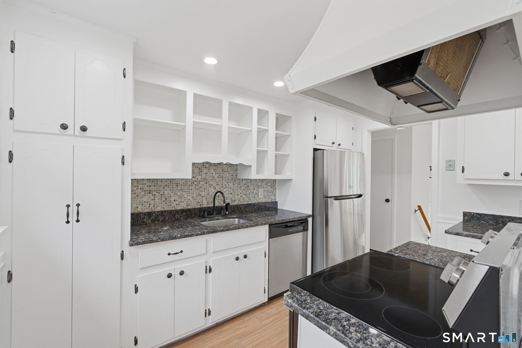 60 Hoffman Road - Photo 24