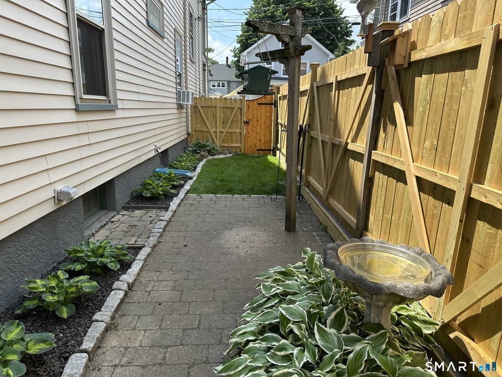 76 Lorenzo Street - Photo 25