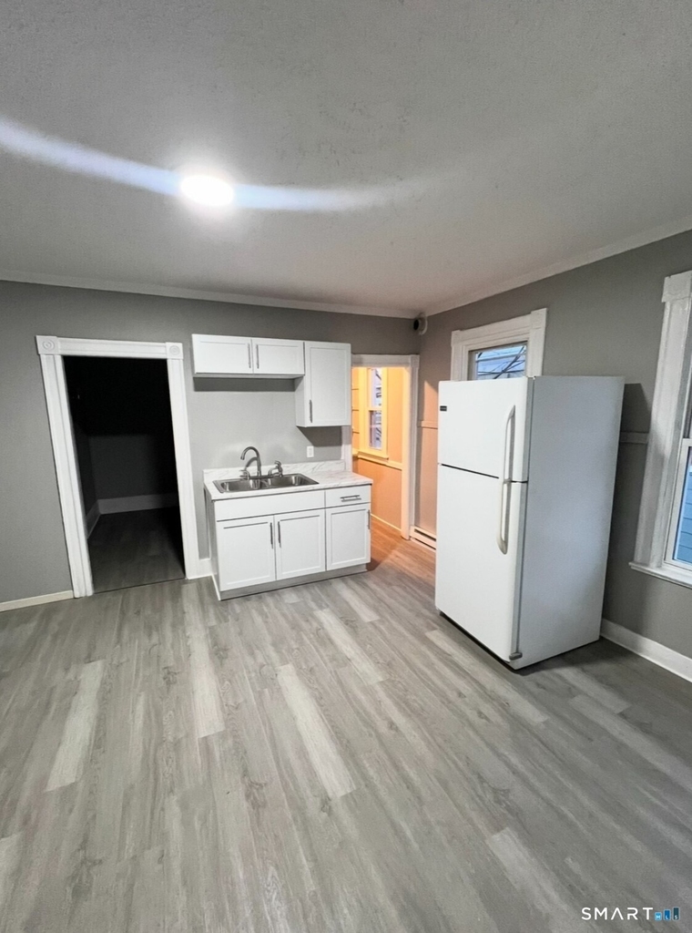 3 Oak Avenue - Photo 0