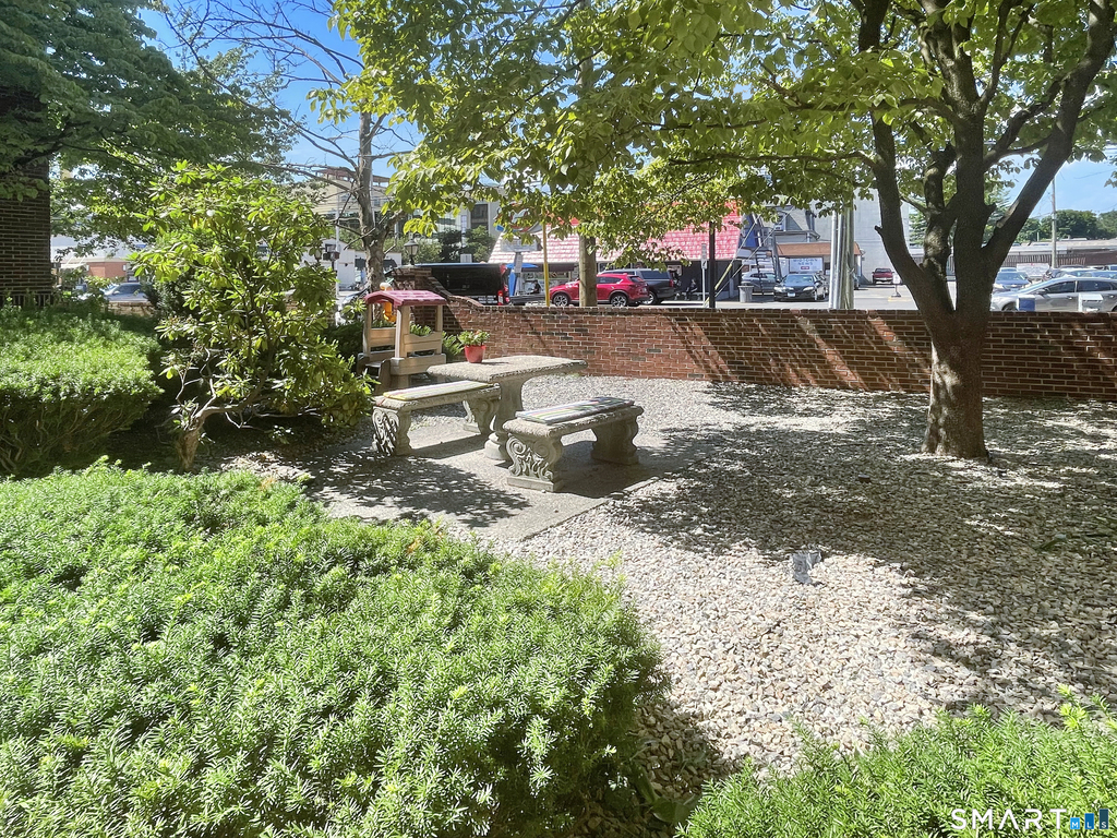 833 Summer Street - Photo 8