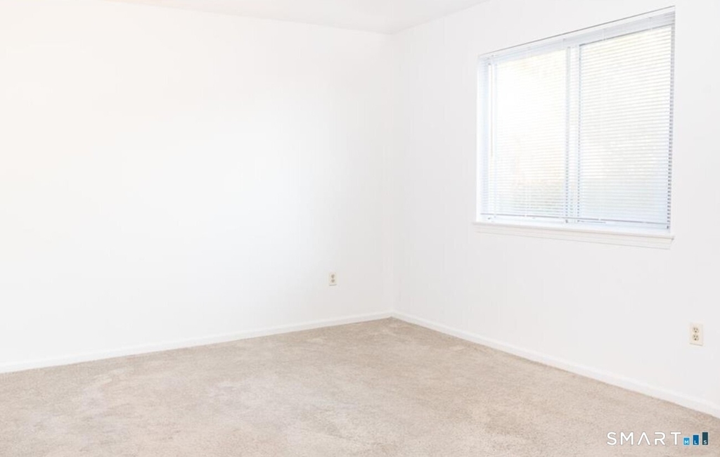 211 Windgate Circle - Photo 6