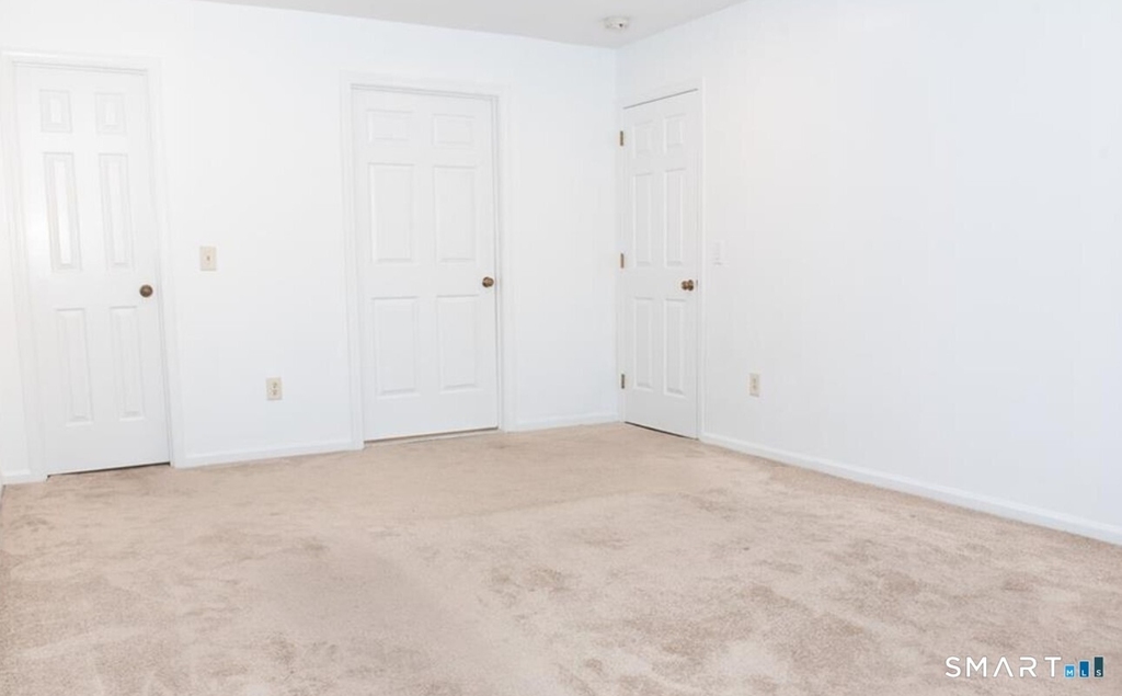 211 Windgate Circle - Photo 15