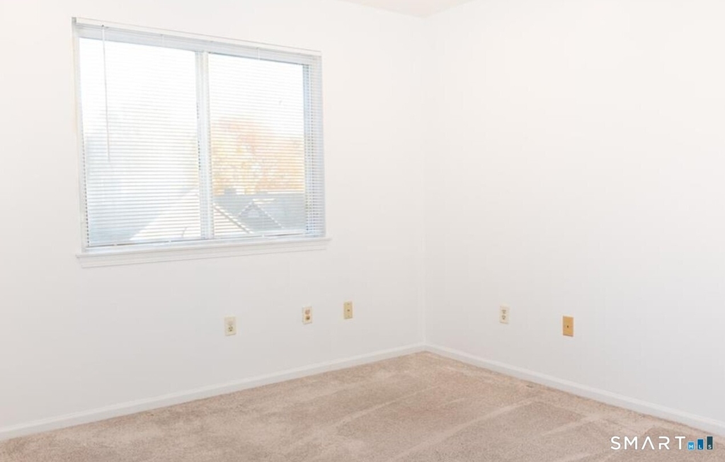 211 Windgate Circle - Photo 12