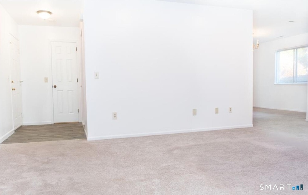 211 Windgate Circle - Photo 8