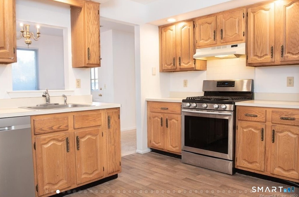 211 Windgate Circle - Photo 2