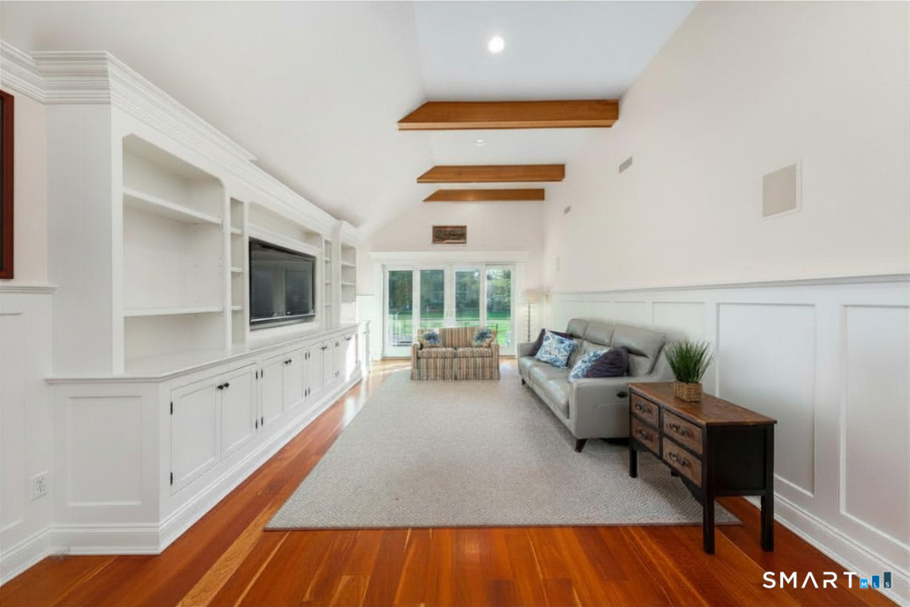 530 Flax Hill Road - Photo 2