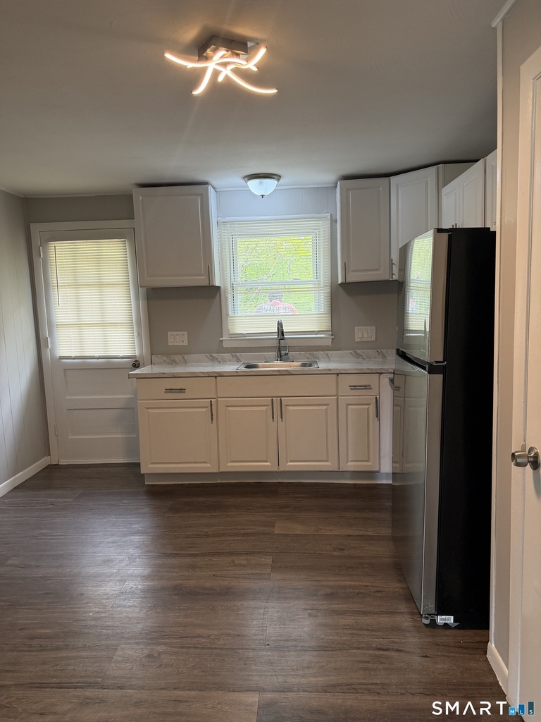 74 Baxter Road - Photo 2