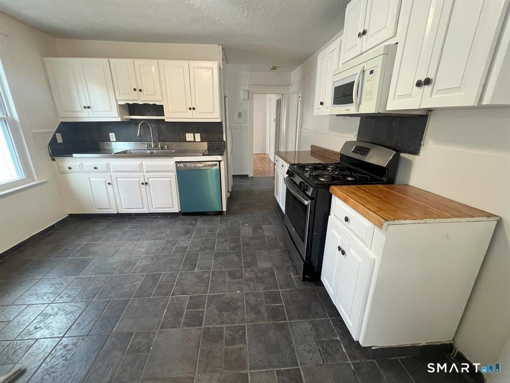 158 Beechwood Avenue - Photo 6