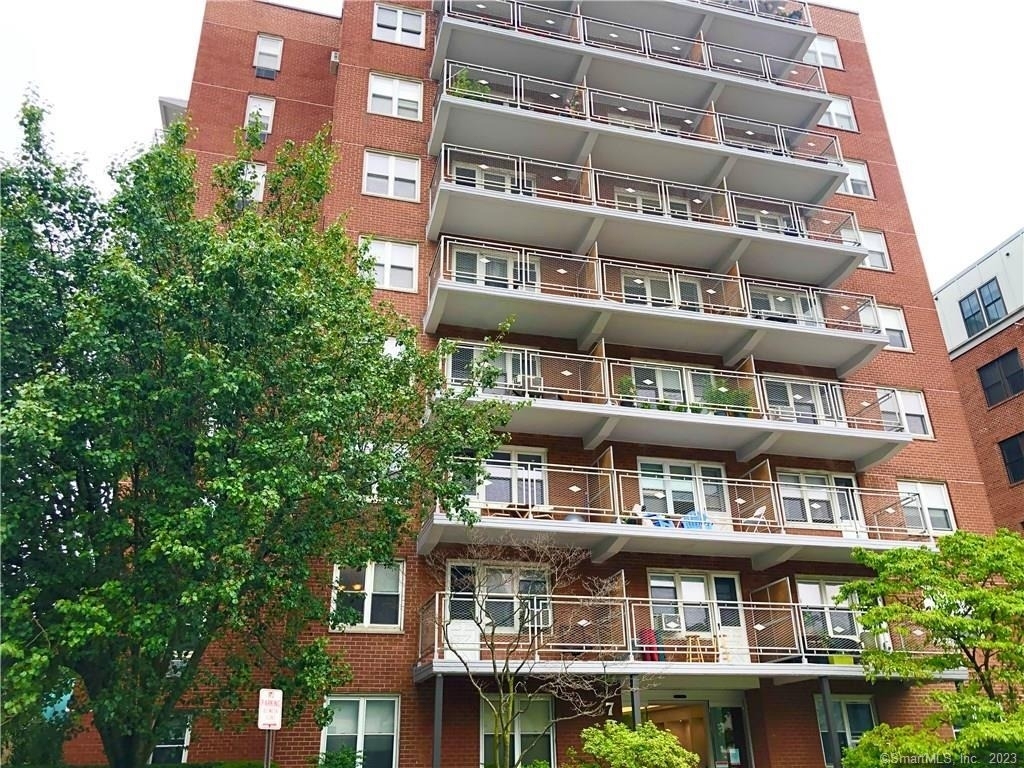 700 Summer Street - Photo 0