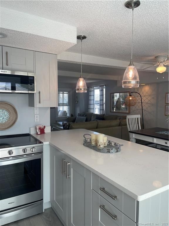 31 Lawrence Avenue - Photo 8