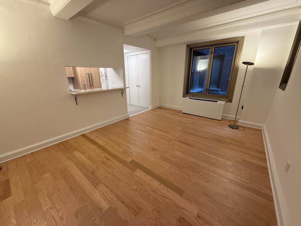 55th Street and 6th Avenue - Photo 10