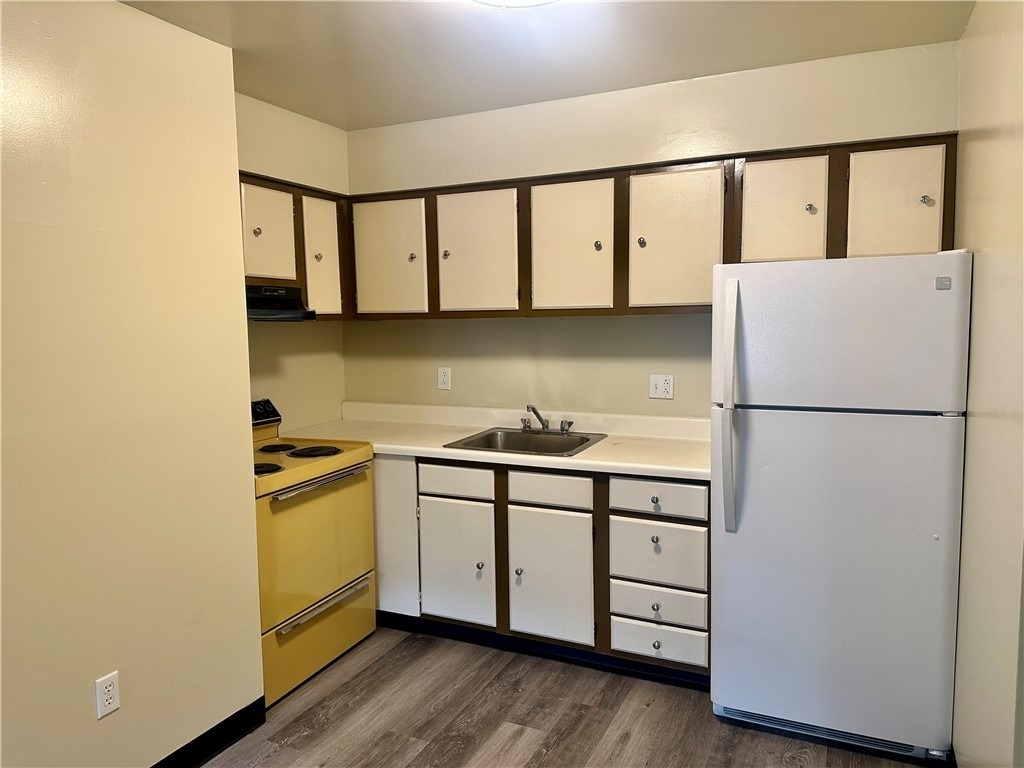 200 Electric Avenue - Photo 4