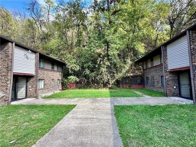 200 Electric Avenue - Photo 1