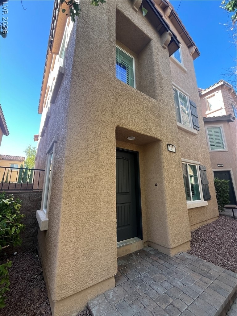 1972 Hollywell Street - Photo 2