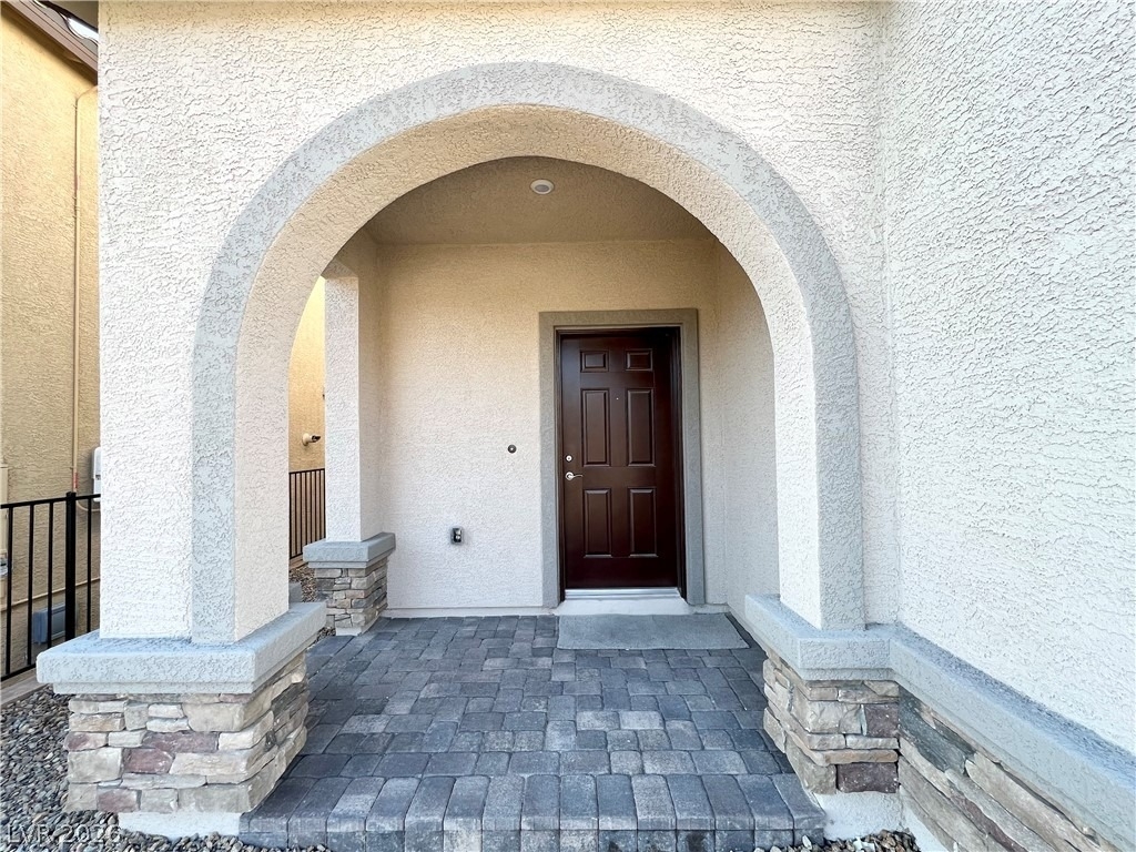 10937 Oregano Avenue - Photo 3