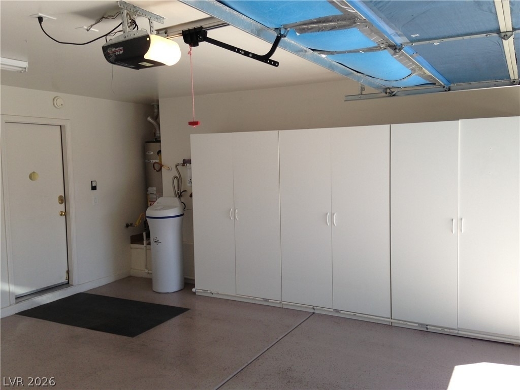 8228 Corset Creek Street - Photo 17