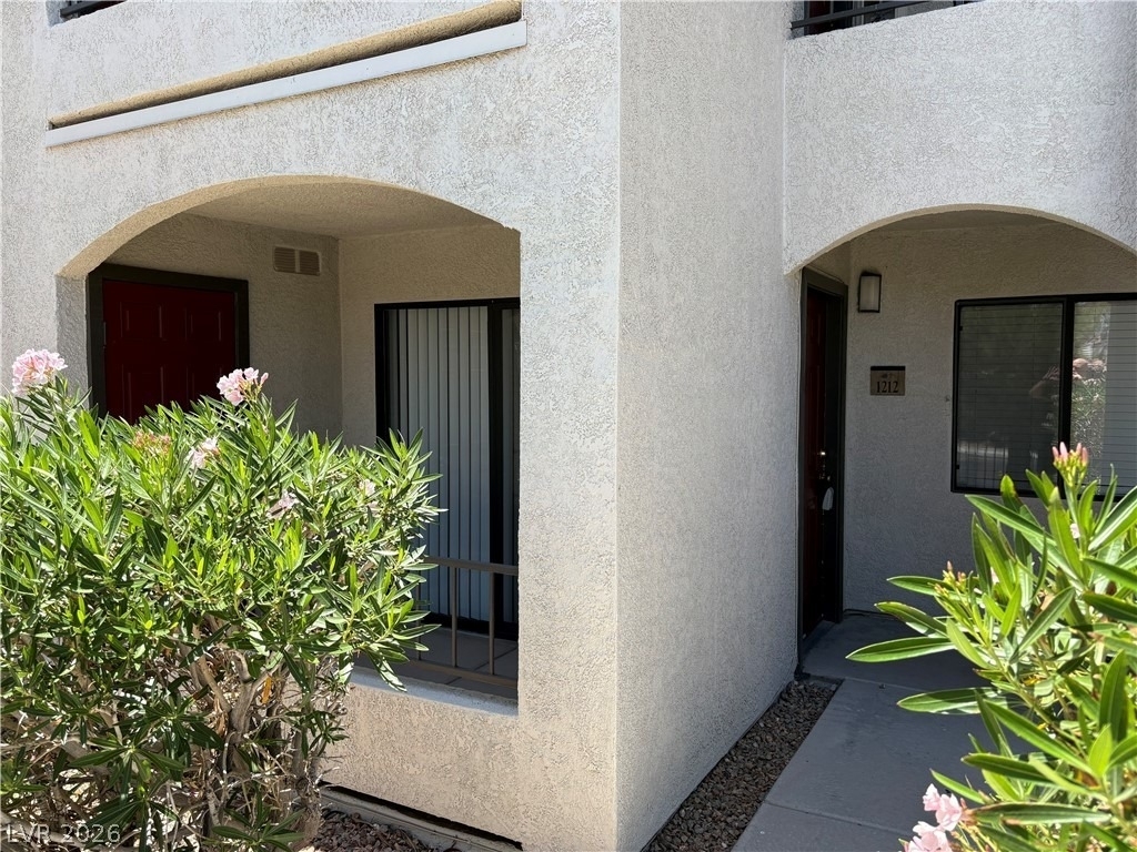 950 Seven Hills Drive - Photo 0
