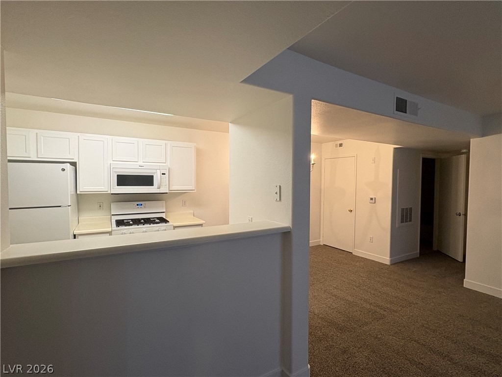 950 Seven Hills Drive - Photo 4