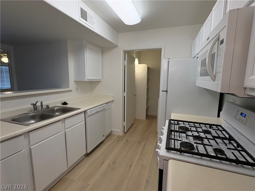 950 Seven Hills Drive - Photo 5