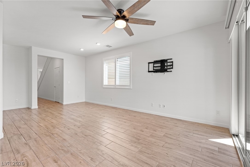 12349 Harbor Isle Avenue - Photo 3