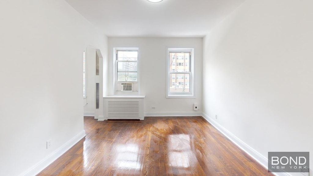 455 Second Avenue Apartment 5a - Photo 3