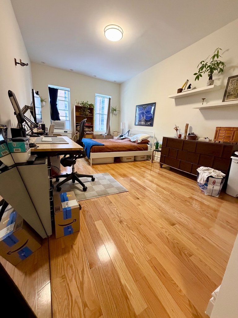 172 East 91st Street - Photo 3