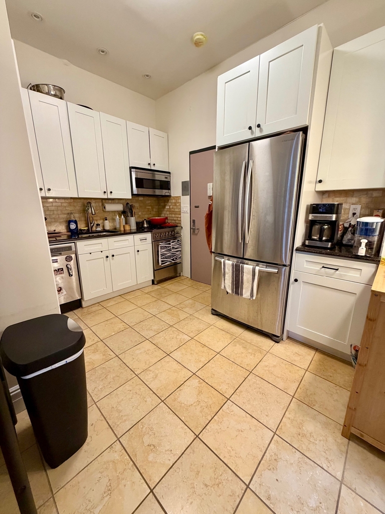 172 East 91st Street - Photo 5