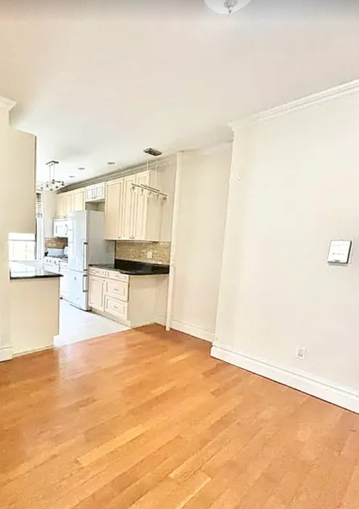 172 East 91st Street - Photo 0