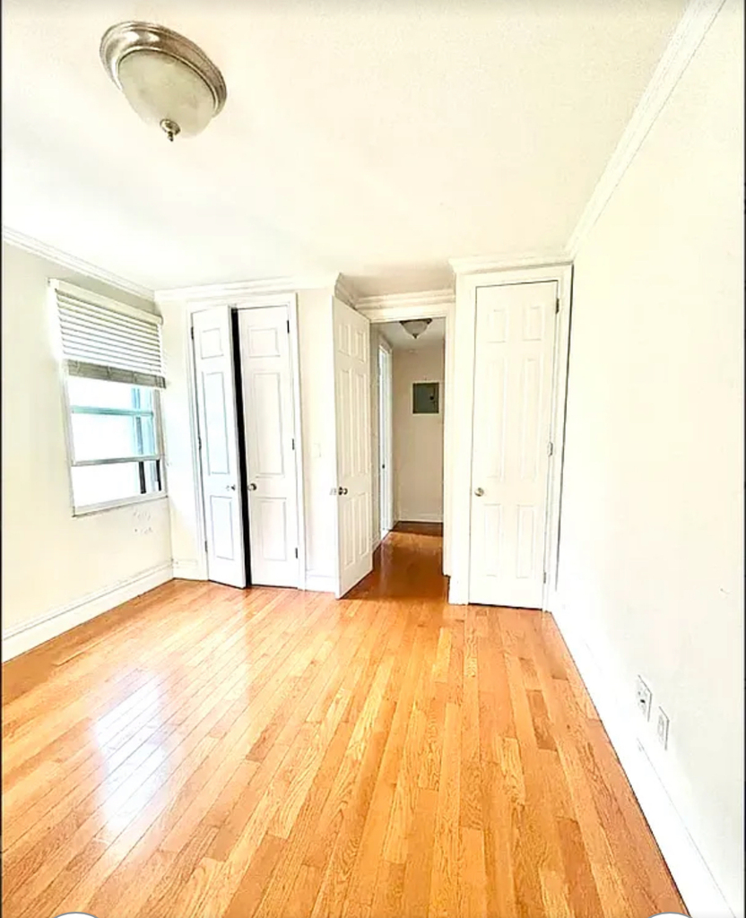 172 East 91st Street - Photo 1
