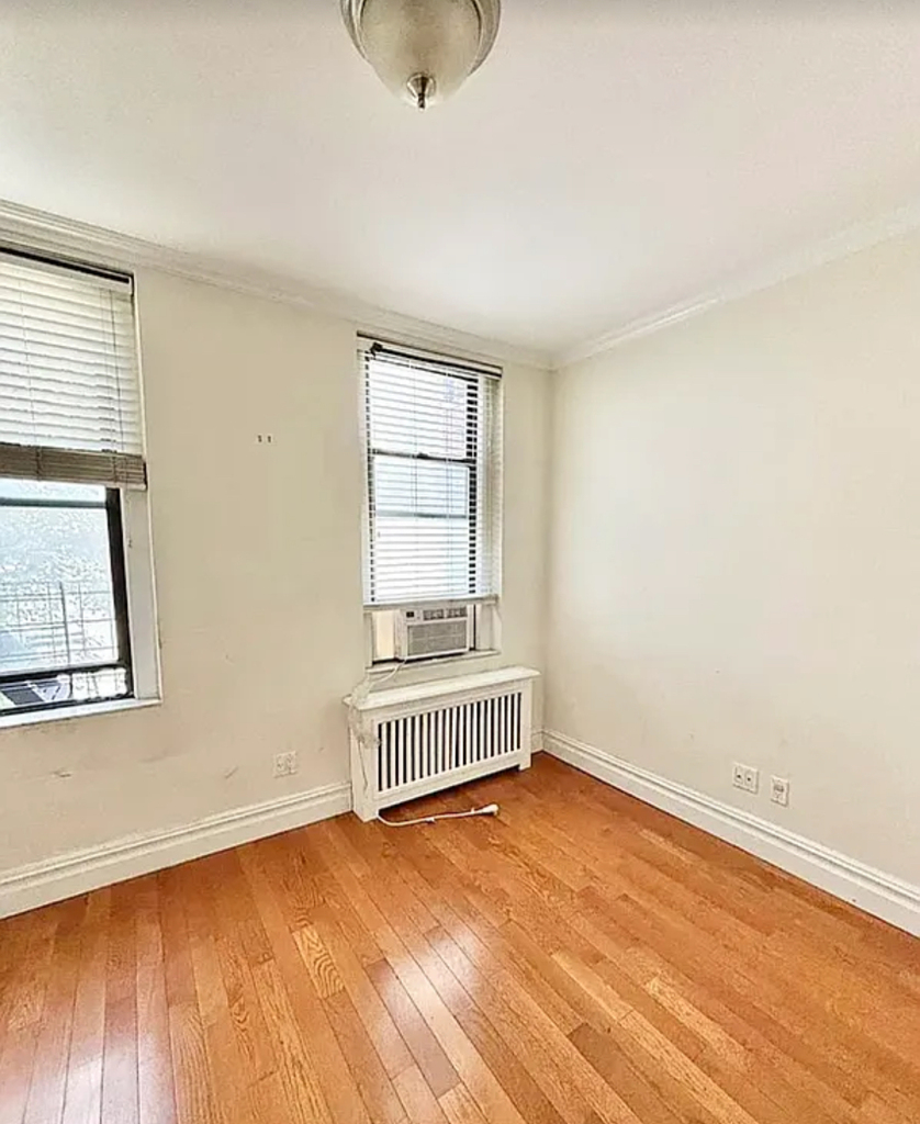 172 East 91st Street - Photo 2