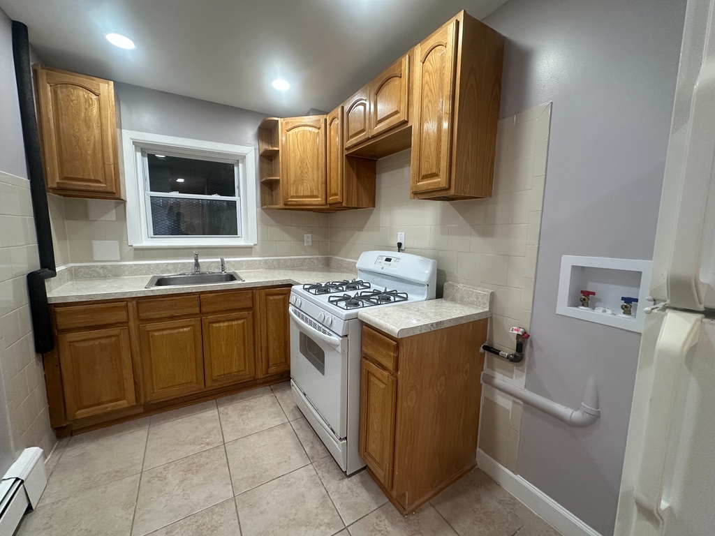 1219 Commonwealth Avenue - Photo 2