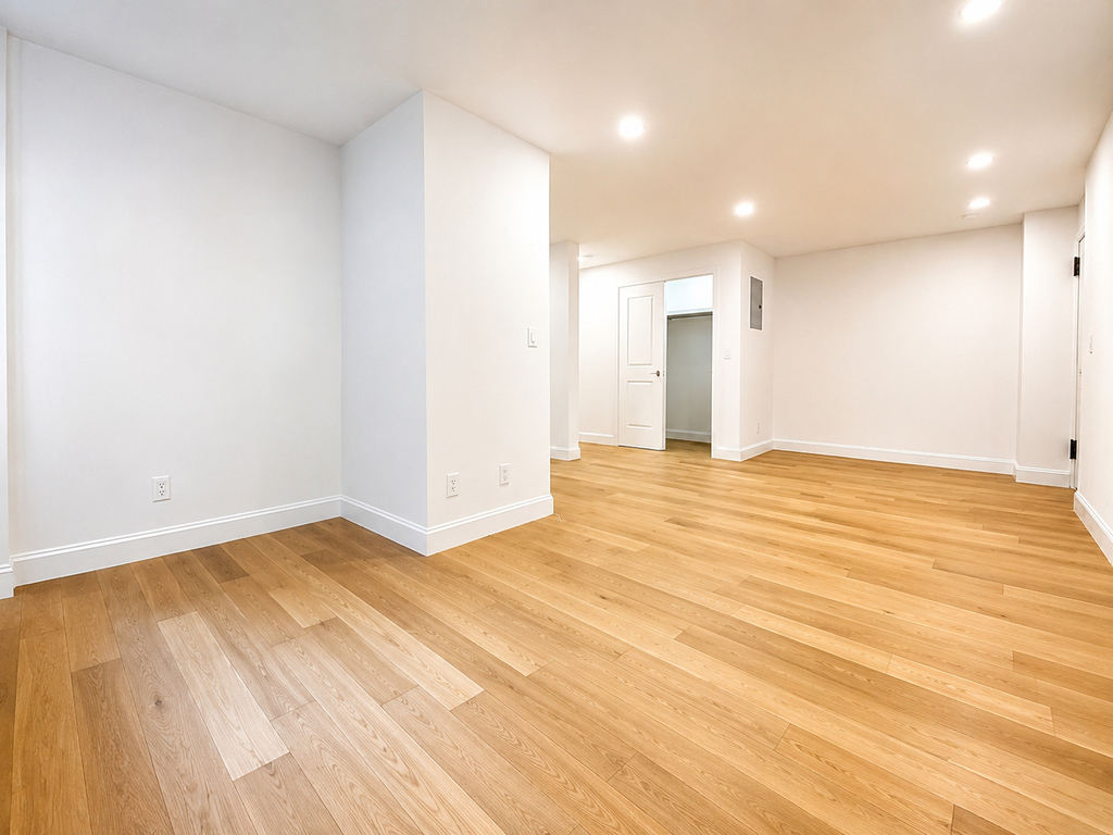 East 48th Street - Photo 3