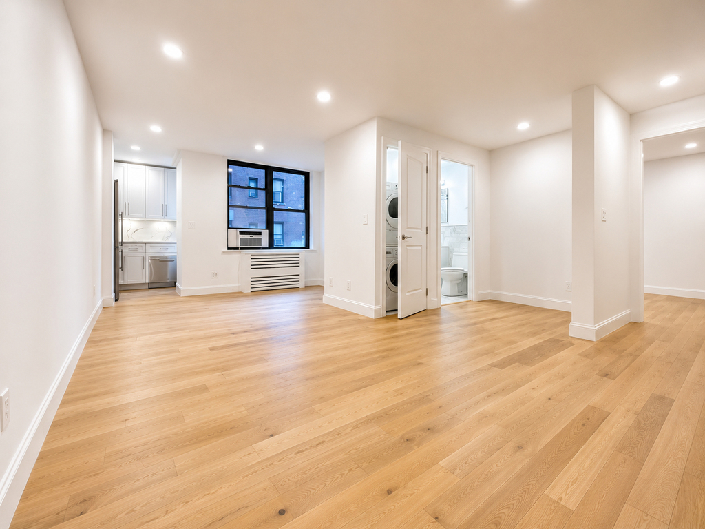 East 48th Street - Photo 1