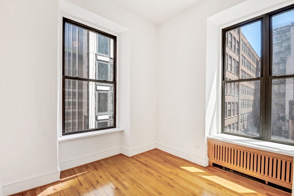 Madison Avenue - Photo 4